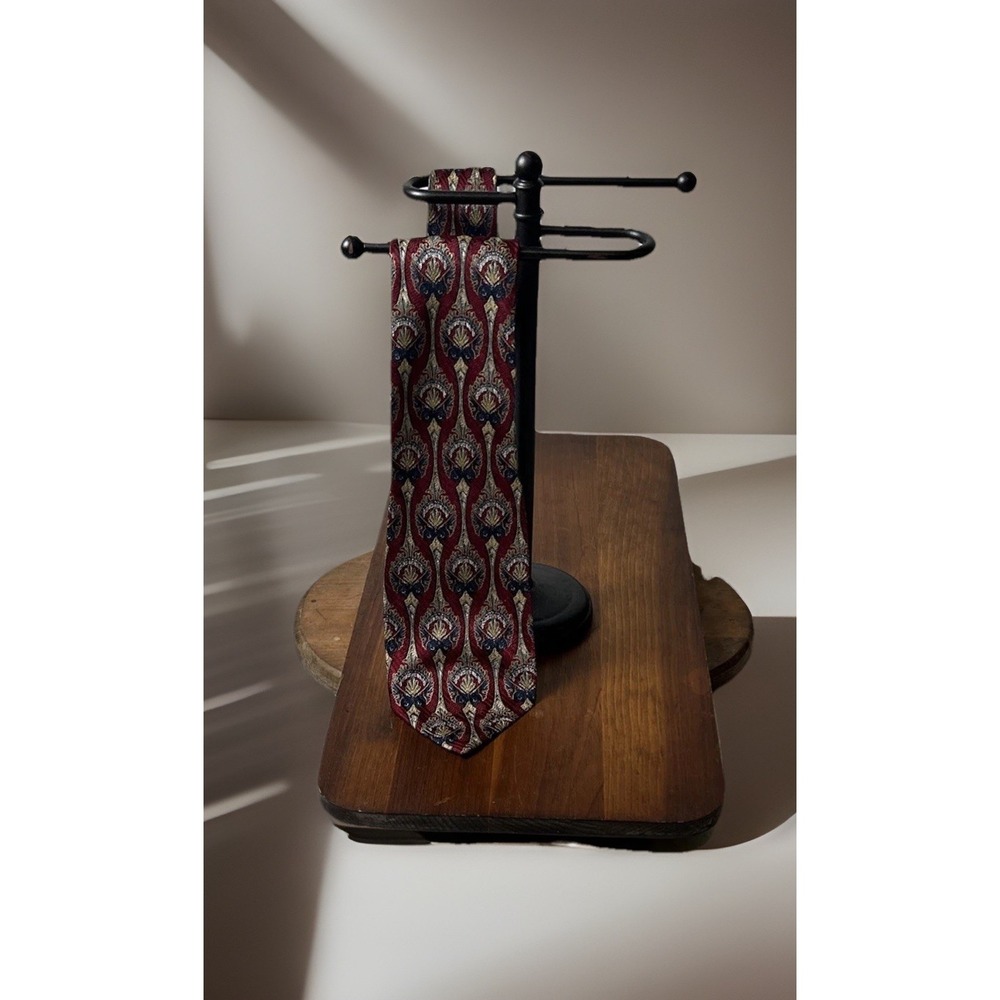 Vintage Amalfi Made In Italy Silk Necktie Burgundy Paisley Medallion